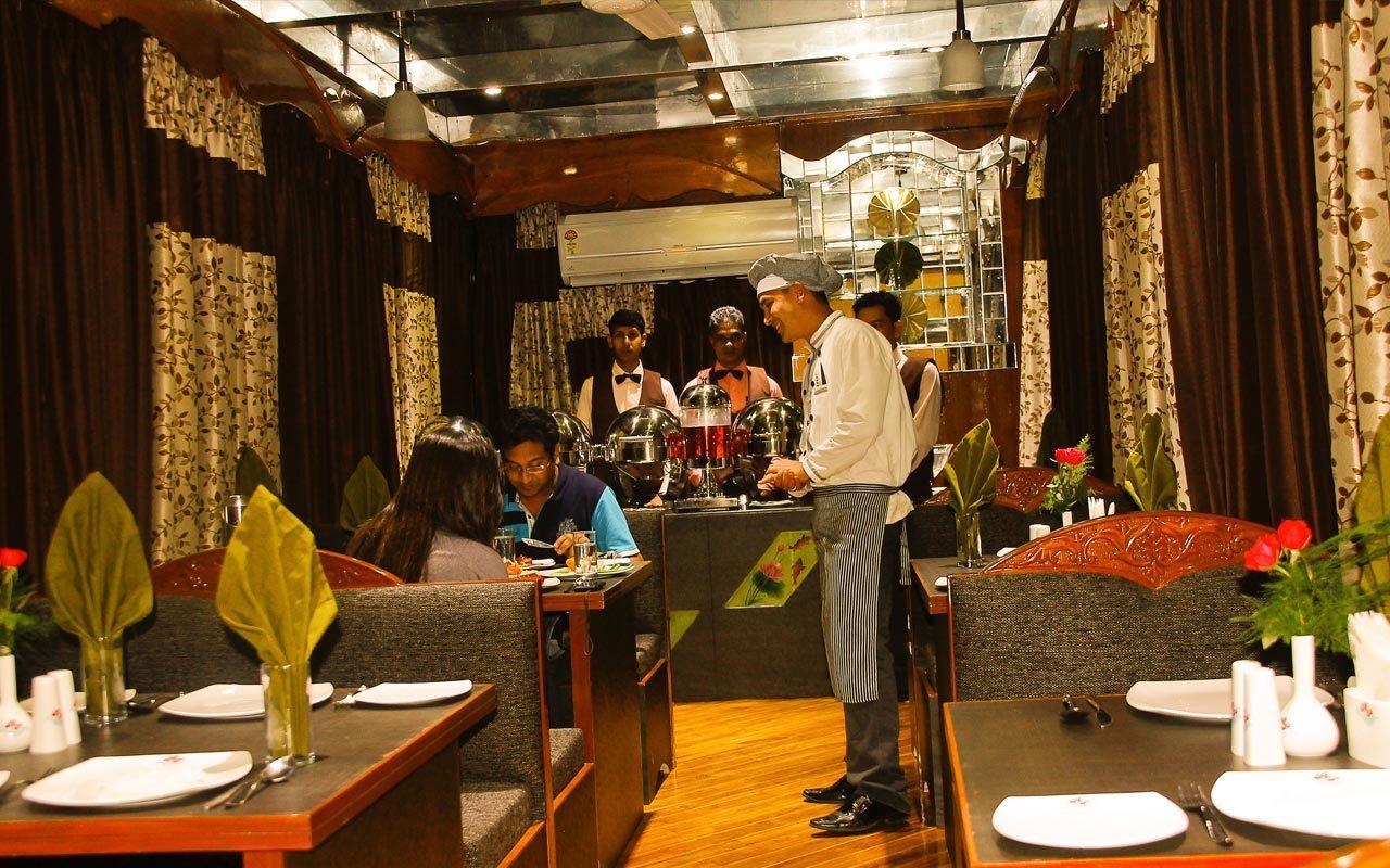 Hotel Rajashree Palace Siliguri Buitenkant foto