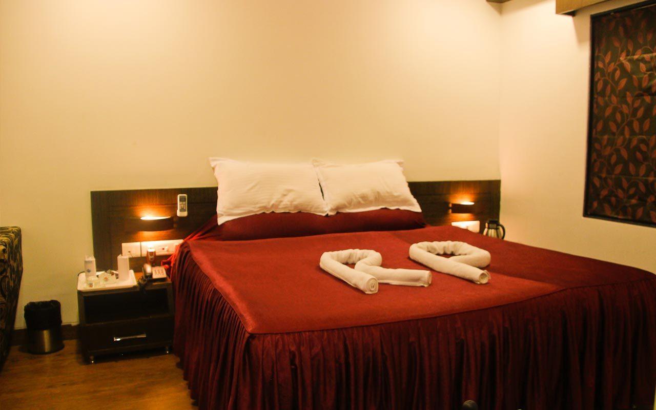 Hotel Rajashree Palace Siliguri Buitenkant foto